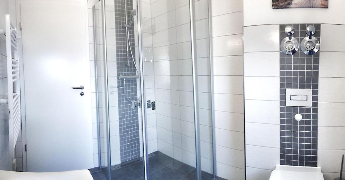 Kuhnle-Tours Ferienwohnung Rechlin Szoba fotó